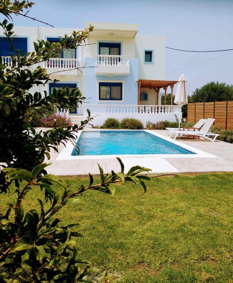 Rita Mare Seafront Villas Heated Pools Геннади Экстерьер фото