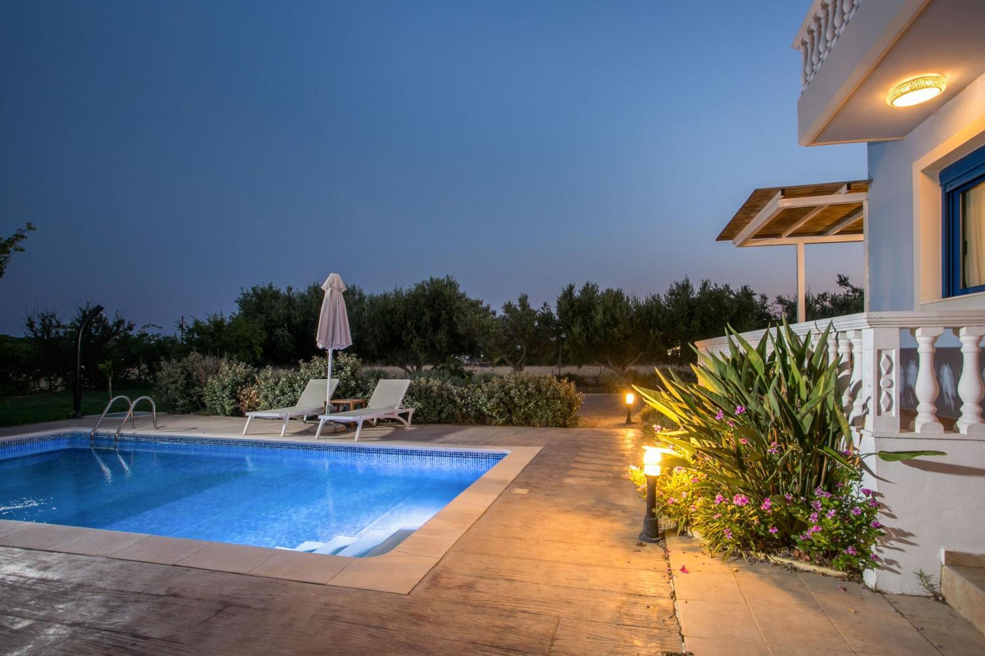 Rita Mare Seafront Villas Heated Pools Геннади Экстерьер фото