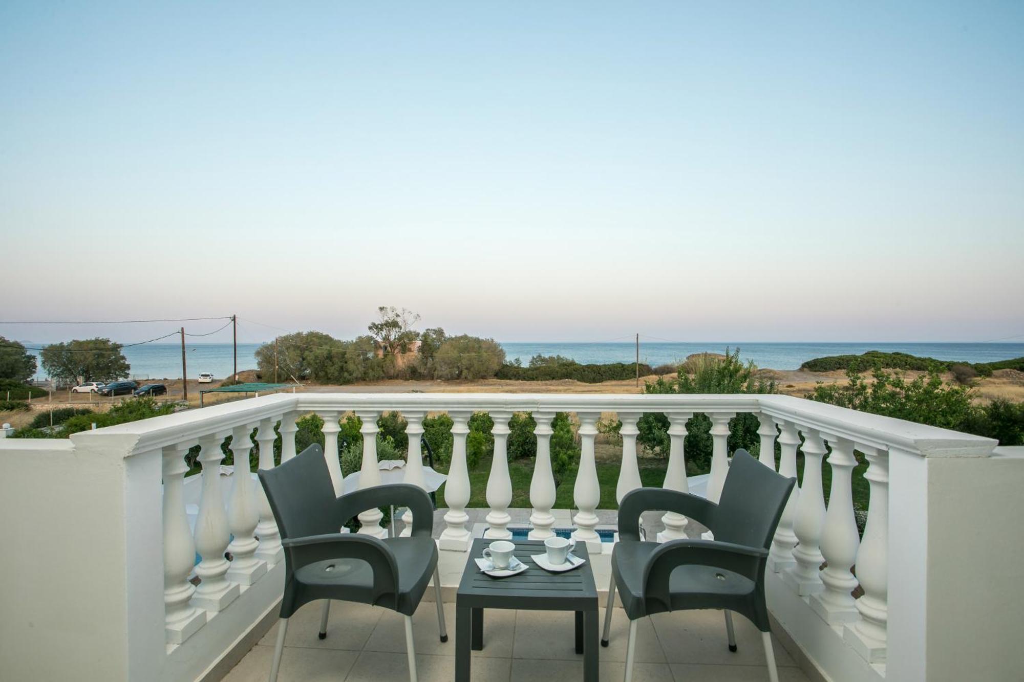 Rita Mare Seafront Villas Heated Pools Геннади Экстерьер фото